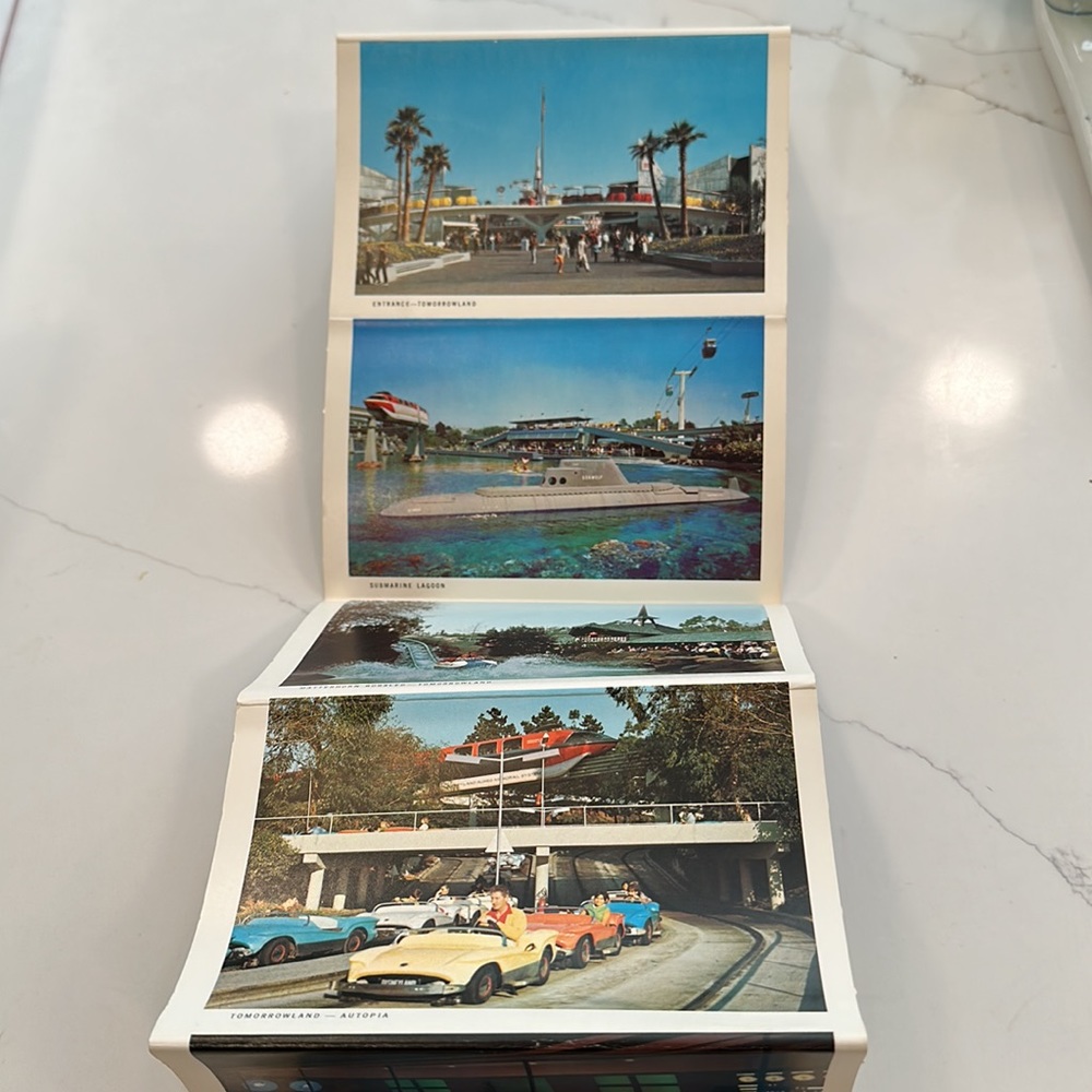 Vintage 1960’s This is Disneyland 26 Colorful Scenes Postcard Souvenir Photobook - Picture 4 of 9